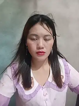 Snapshot of meg_06 chatting on 06-15-26, 05:53 meg 06 online show from 06-15-26, 05:53