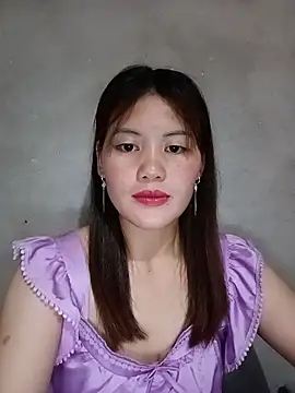 Snapshot of meg_06 chatting on 06-16-26, 11:13 meg 06 online show from 06-16-26, 11:13