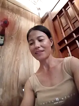 Snapshot of -Numin- chatting on 06-03-26, 10:51 -Numin- online show from 06-03-26, 10:51