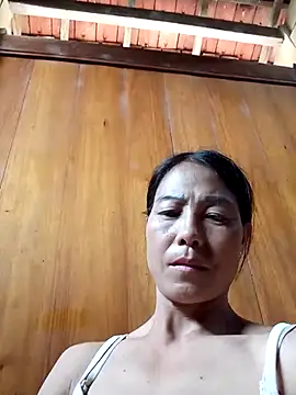 Snapshot of -Numin- chatting on 06-17-26, 02:25 -Numin- online show from 06-17-26, 02:25