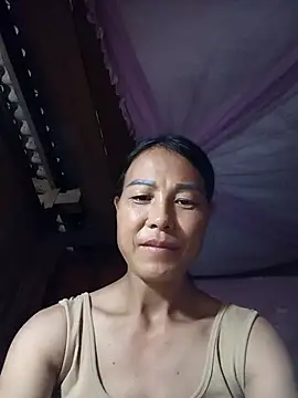 Snapshot of -Numin- chatting on 06-19-26, 11:58 -Numin- online show from 06-19-26, 11:58