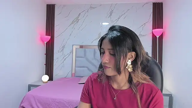 EsperanzaMora online show from 04-17-26, 11:46