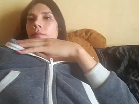 GinaLaFenix online show from 08-01-26, 04:17