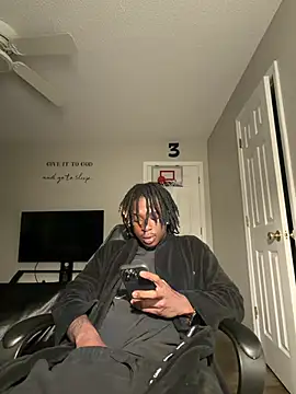 Thirdlegsuave online show from 04-16-26, 12:33