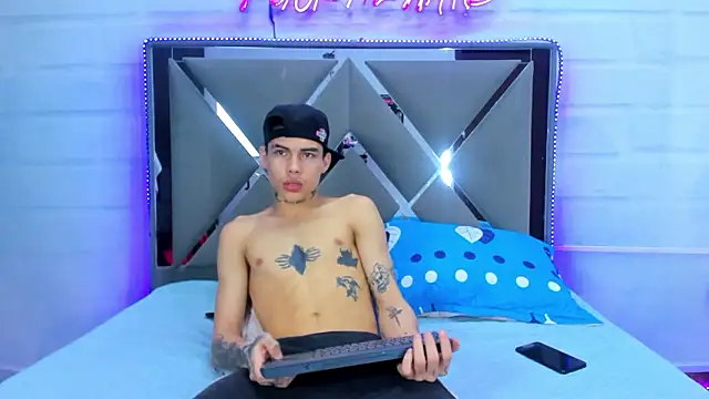 TommyBisex online show from 03-24-26, 06:18