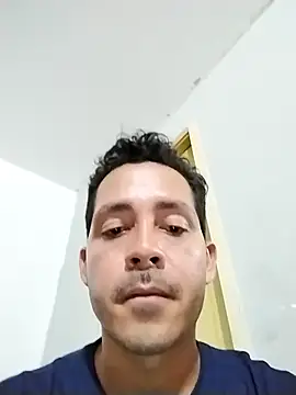 Snapshot of Gabriel_leon33 chatting on 04-19-26, 08:13 Gabriel leon33 online show from 04-19-26, 08:13