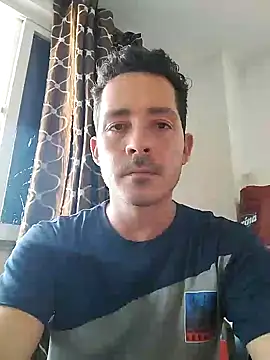 Snapshot of Gabriel_leon33 chatting on 04-22-26, 07:48 Gabriel leon33 online show from 04-22-26, 07:48