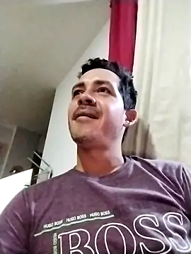 Snapshot of Gabriel_leon33 chatting on 05-01-26, 05:56 Gabriel leon33 online show from 05-01-26, 05:56