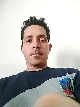 Snapshot of Gabriel_leon33 chatting on 05-06-26, 09:31 Gabriel leon33 online show from 05-06-26, 09:31