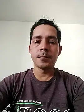 Snapshot of Gabriel_leon33 chatting on 05-17-26, 08:38 Gabriel leon33 online show from 05-17-26, 08:38