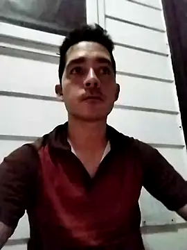 Snapshot of Gabriel_leon33 chatting on 06-28-26, 01:00 Gabriel leon33 online show from 06-28-26, 01:00