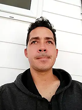 Snapshot of Gabriel_leon33 chatting on 07-05-26, 08:16 Gabriel leon33 online show from 07-05-26, 08:16