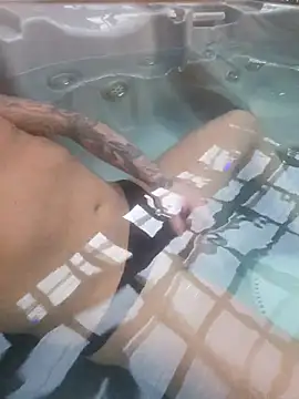 Snapshot of Cutecamboy4you chatting on 04-12-26, 01:49 Cutecamboy4you online show from 04-12-26, 01:49