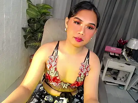 Yourgorgeousmarge online show from 04-21-26, 02:04