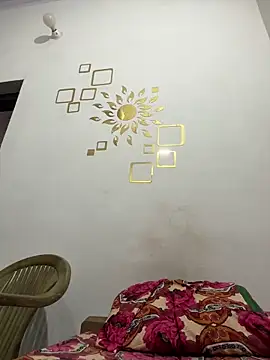 Snapshot of Tata161 chatting on 03-25-26, 04:07 Tata161 online show from 03-25-26, 04:07