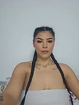 Snapshot of Crissdesire chatting on 06-24-26, 11:42 Crissdesire online show from 06-24-26, 11:42