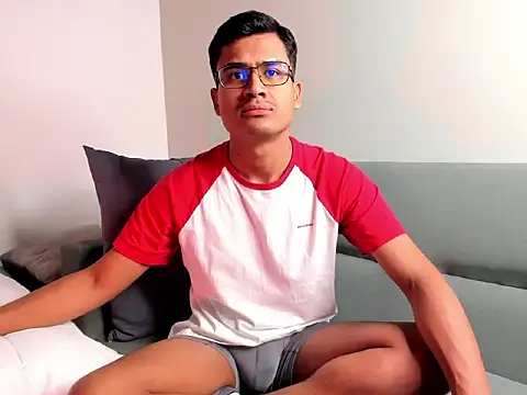 ThiagoVega  online show from 07-30-26, 03:49