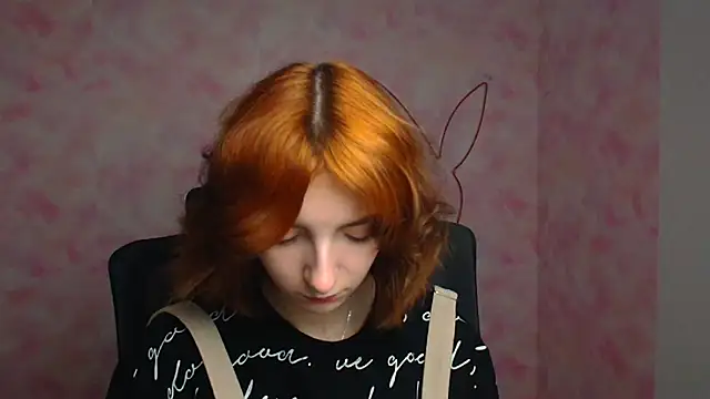 Snapshot of Butterfly_Milly chatting on 04-14-26, 11:38 Butterfly Milly online show from 04-14-26, 11:38