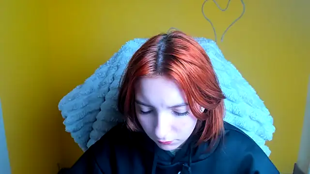 Snapshot of Butterfly_Milly chatting on 04-19-26, 06:02 Butterfly Milly online show from 04-19-26, 06:02