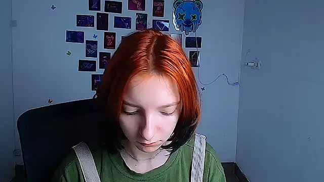 Snapshot of Butterfly_Milly chatting on 05-07-26, 05:57 Butterfly Milly online show from 05-07-26, 05:57