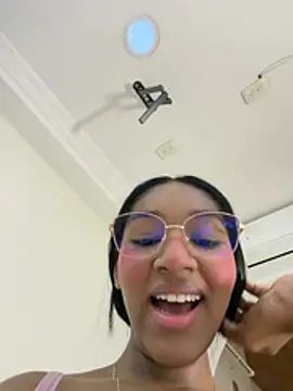Snapshot of Angelicamayson chatting on 07-30-26, 10:58 Angelicamayson online show from 07-30-26, 10:58