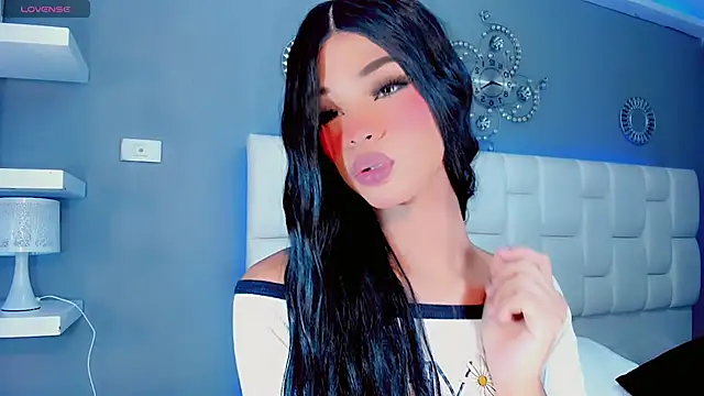 Snapshot of Kornylovee chatting on 04-11-26, 09:19 Kornylovee online show from 04-11-26, 09:19