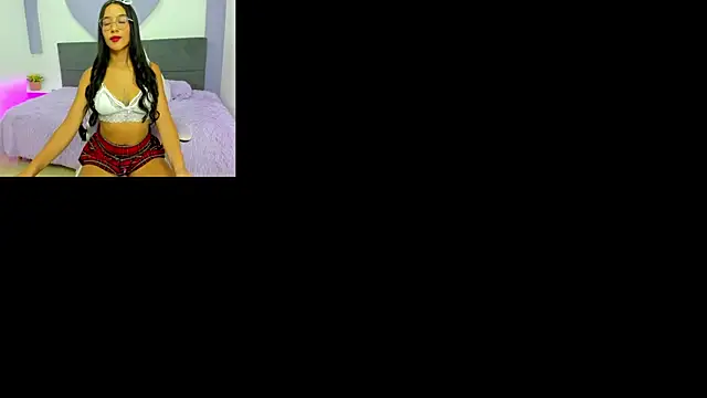 Snapshot of princess_skinny_ chatting on 07-12-26, 09:06 princess skinny online show from 07-12-26, 09:06