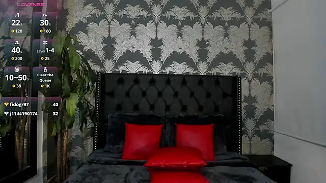 Snapshot of Pamela_di_angelo chatting on 05-16-26, 01:02 Pamela di angelo online show from 05-16-26, 01:02