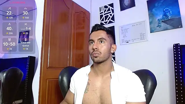 Snapshot of romanpearce_ chatting on 04-20-26, 06:20 romanpearce online show from 04-20-26, 06:20