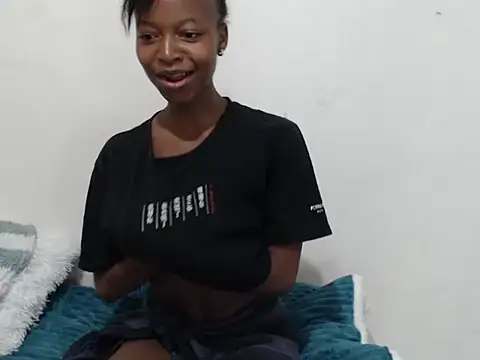 SexyPetite 22 online show from 06-07-26, 08:23