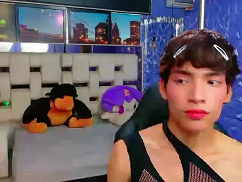 Snapshot of IsaacNovaa chatting on 04-02-26, 07:11 IsaacNovaa online show from 04-02-26, 07:11