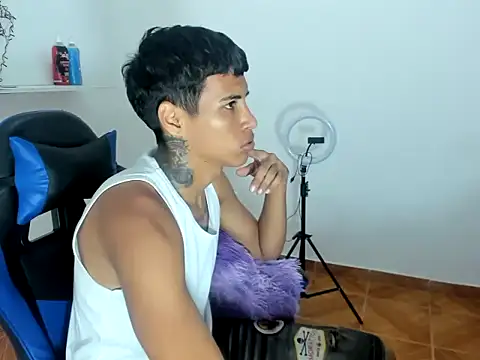 Snapshot of axeel-king chatting on 04-04-26, 04:48 axeel-king online show from 04-04-26, 04:48