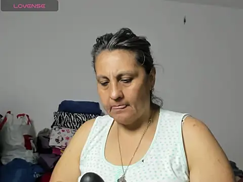 Merlyna Goldenss online show from 04-17-26, 12:57