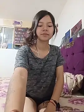 Snapshot of Ninffa_sweet21 chatting on 05-26-26, 02:18 Ninffa sweet21 online show from 05-26-26, 02:18