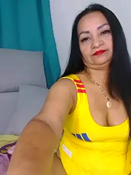 Snapshot of antonelamistresxxx chatting on 06-14-26, 12:30 antonelamistresxxx online show from 06-14-26, 12:30