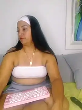 Snapshot of antonelamistresxxx chatting on 06-26-26, 12:37 antonelamistresxxx online show from 06-26-26, 12:37