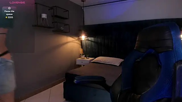 Snapshot of magic_zantana chatting on 05-25-26, 08:15 magic zantana online show from 05-25-26, 08:15