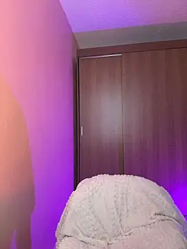 beibi hanna online show from 03-25-26, 08:48