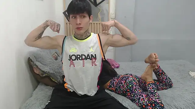 naty 18 online show from 04-30-26, 05:36