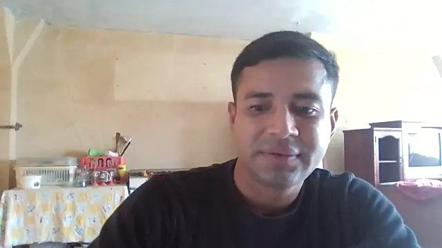 User 02  online show from 07-01-26, 02:07