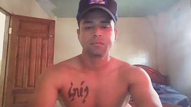 User 02  online show from 07-06-26, 03:03