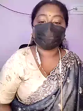 Snapshot of Tamil-Dhara chatting on 07-14-26, 05:18 Tamil-Dhara online show from 07-14-26, 05:18