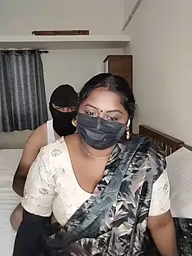 Snapshot of Tamil-Dhara chatting on 07-23-26, 11:30 Tamil-Dhara online show from 07-23-26, 11:30