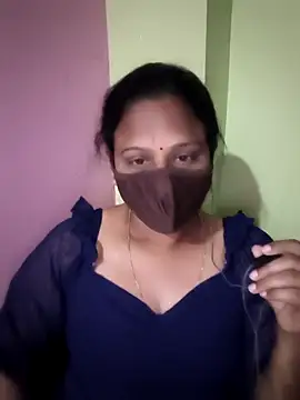 Snapshot of Latha_lovely chatting on 04-02-26, 06:49 Latha lovely online show from 04-02-26, 06:49