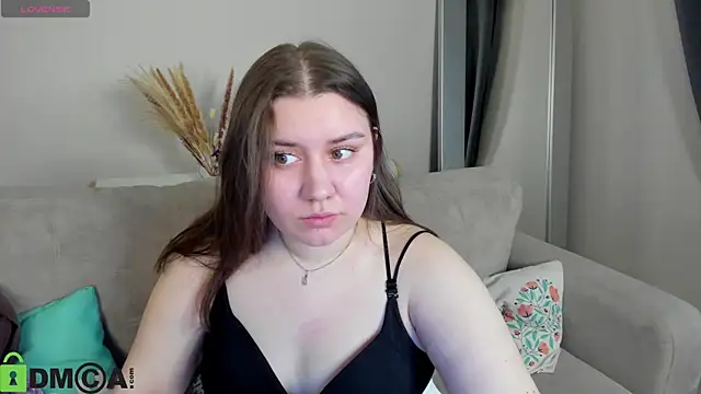 Snapshot of Maya_Raay chatting on 04-04-26, 01:15 Maya Raay online show from 04-04-26, 01:15