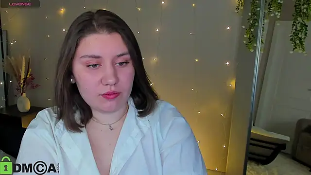 Snapshot of Maya_Raay chatting on 05-05-26, 01:24 Maya Raay online show from 05-05-26, 01:24
