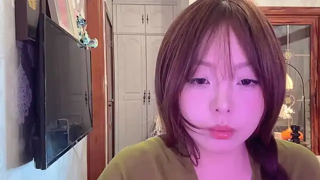 thelittlexx online show from 05-17-26, 07:28