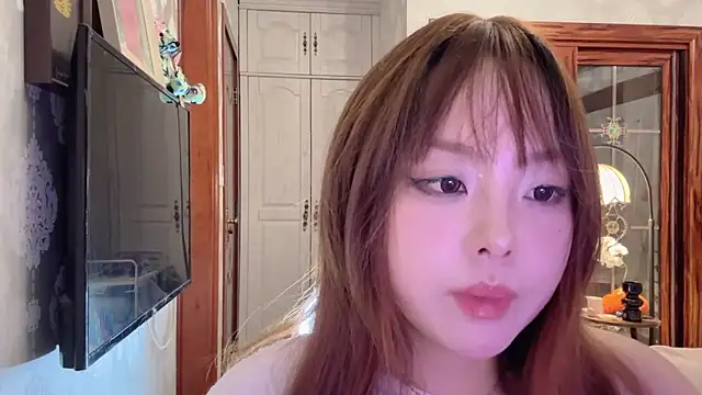 thelittlexx online show from 05-18-26, 07:36