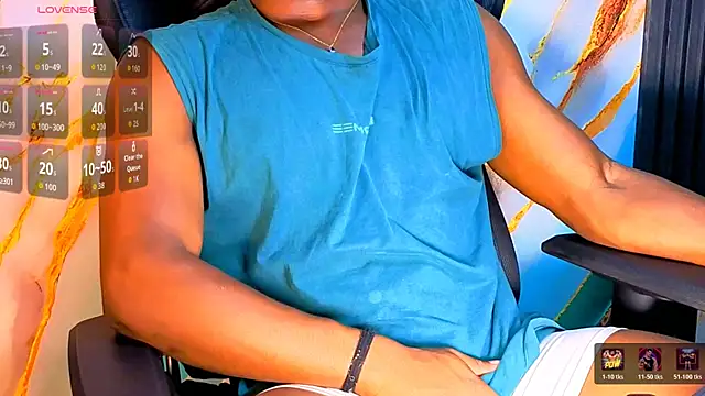 Snapshot of maxmuscle10 chatting on 04-12-26, 03:55 maxmuscle10 online show from 04-12-26, 03:55