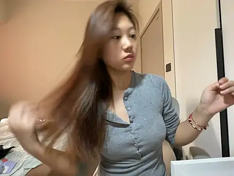 tutu512 online show from 04-09-26, 08:31